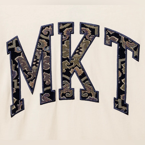 Market T-Shirt - Picture 6 of 7